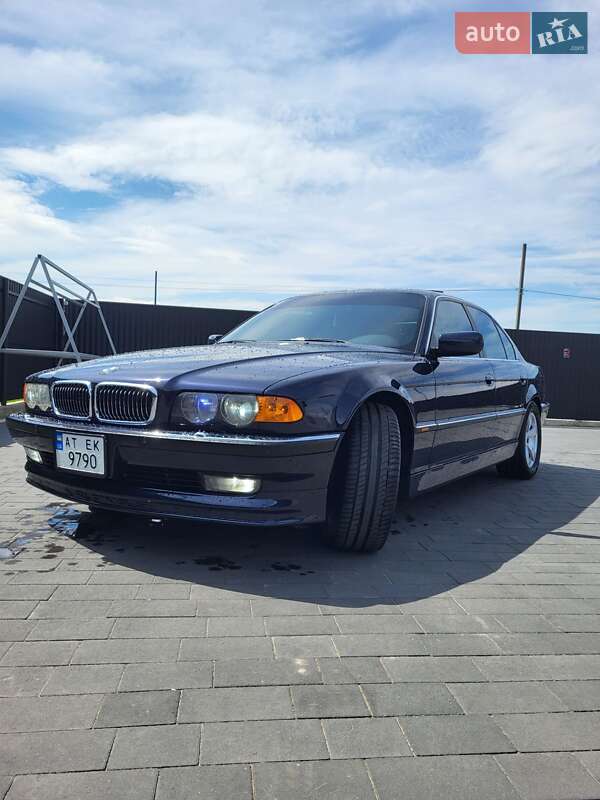 2000 bmw 735i