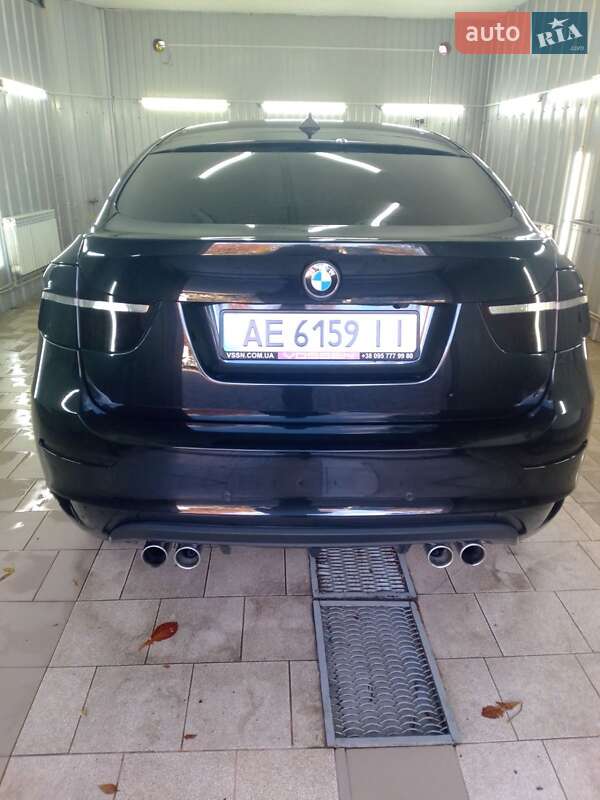 2011 bmw x6 m