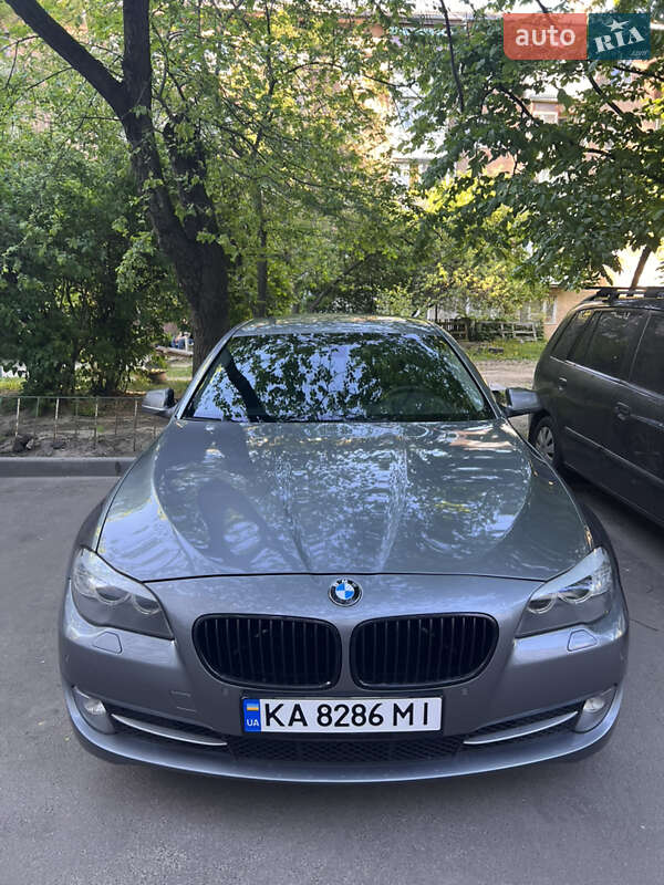 2010 bmw 523i