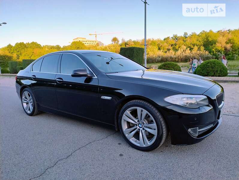 2011 bmw 523i