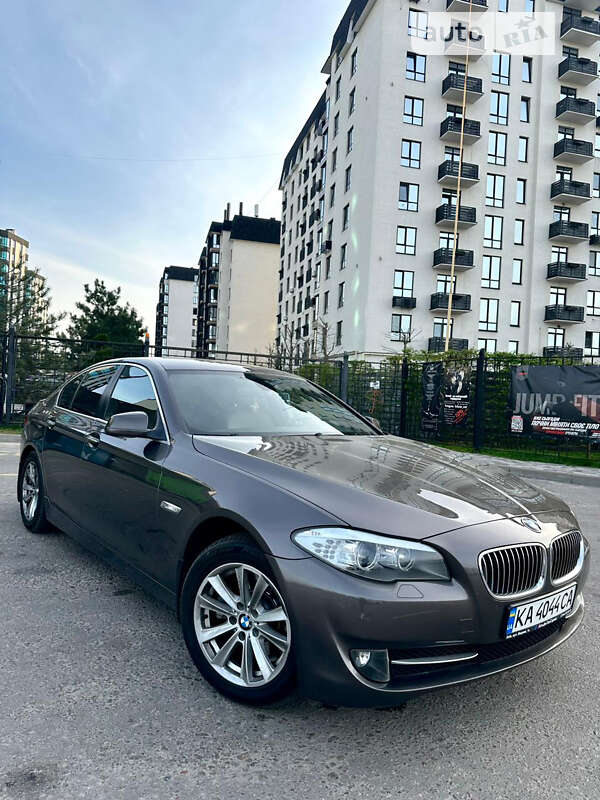 2010 bmw 523i