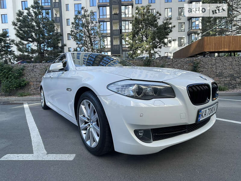 2010 bmw 523i