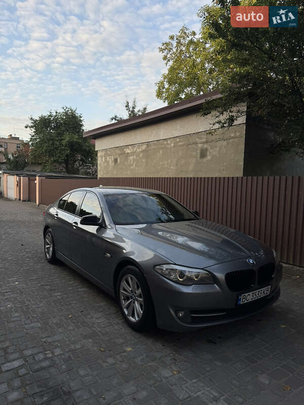 2011 bmw 520d