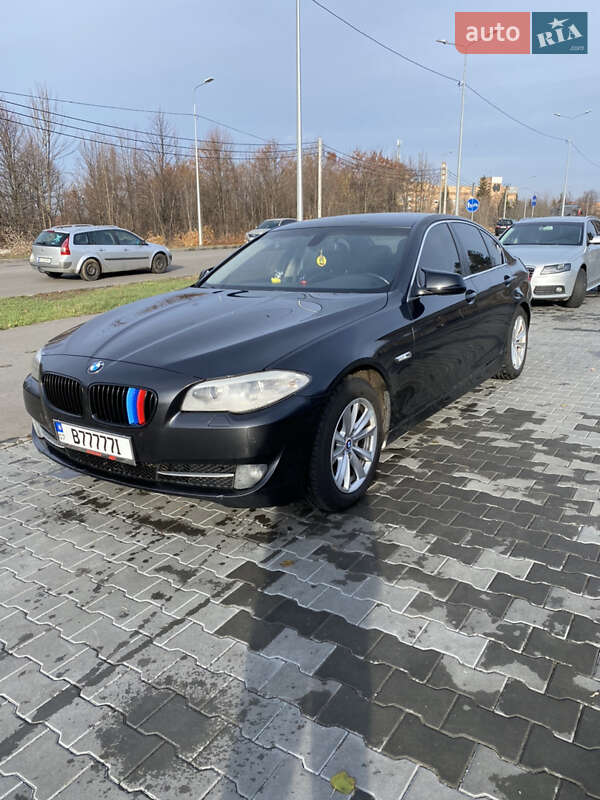 2011 bmw 520