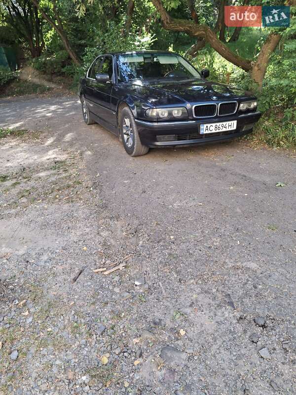 1999 bmw 728
