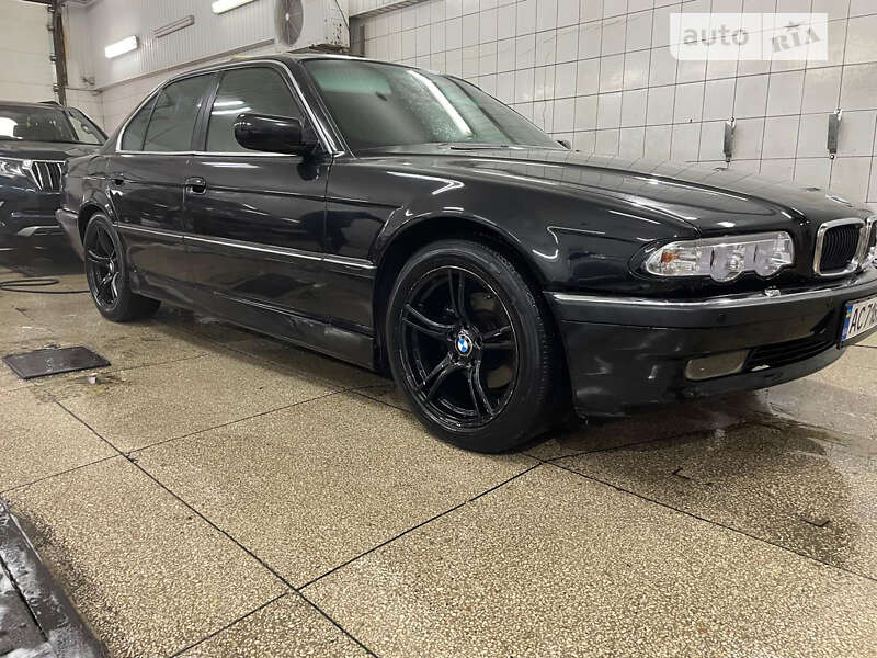 2000 bmw 7 series
