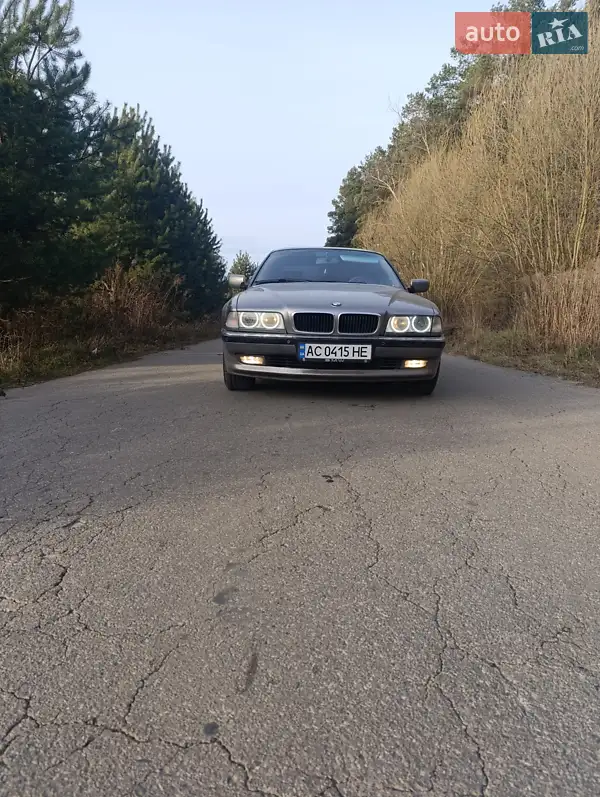 1997 bmw 740i