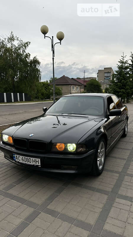 1995 bmw 740i