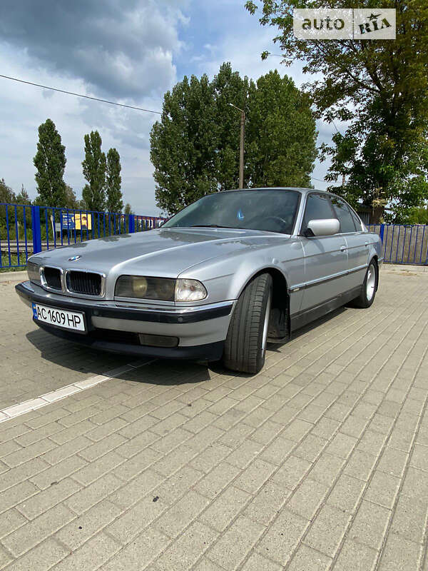 1995 bmw 730i