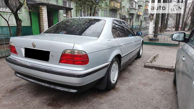 1998 bmw 750i