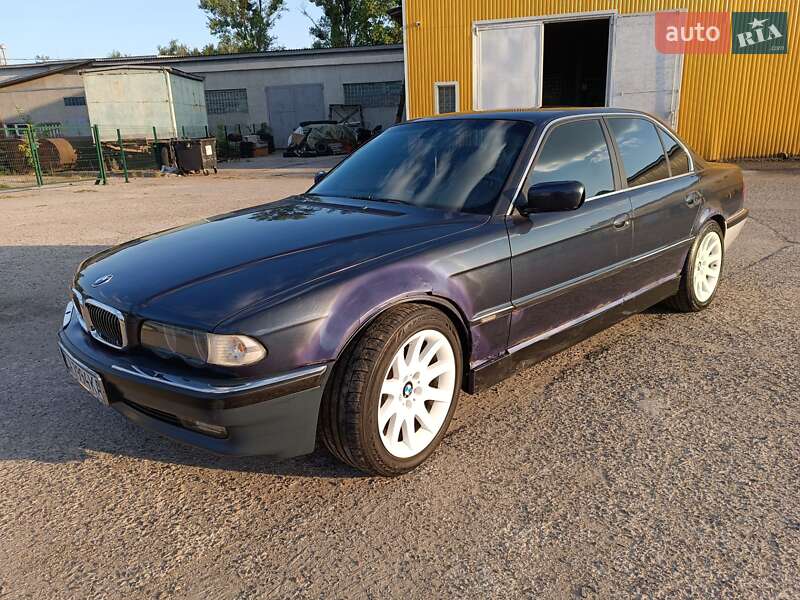 1999 bmw 735i