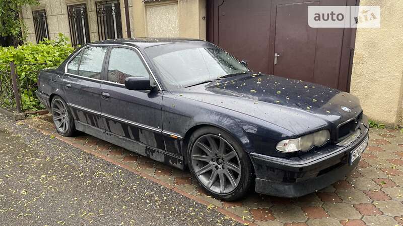 1999 bmw 735i