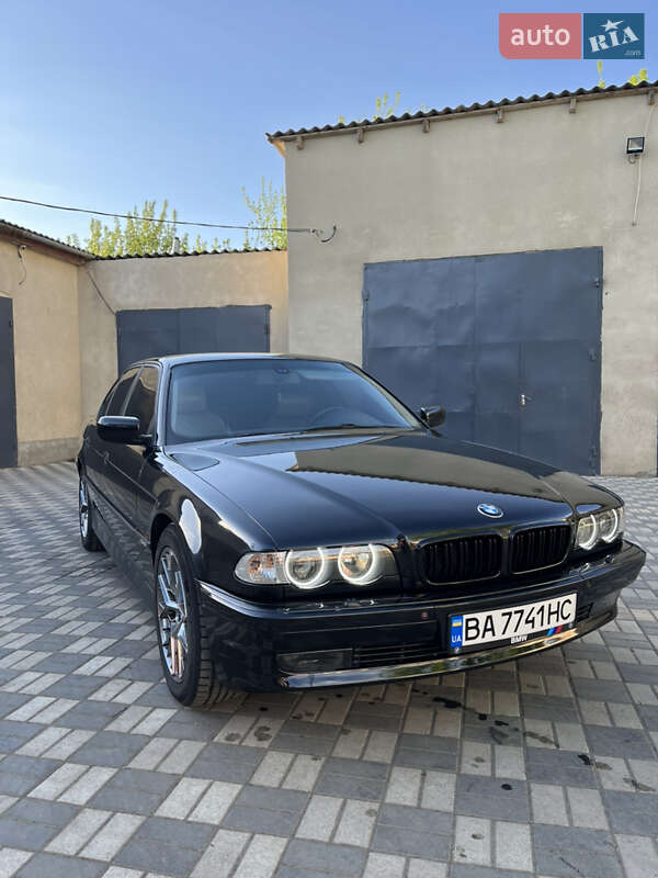 2000 bmw 735i