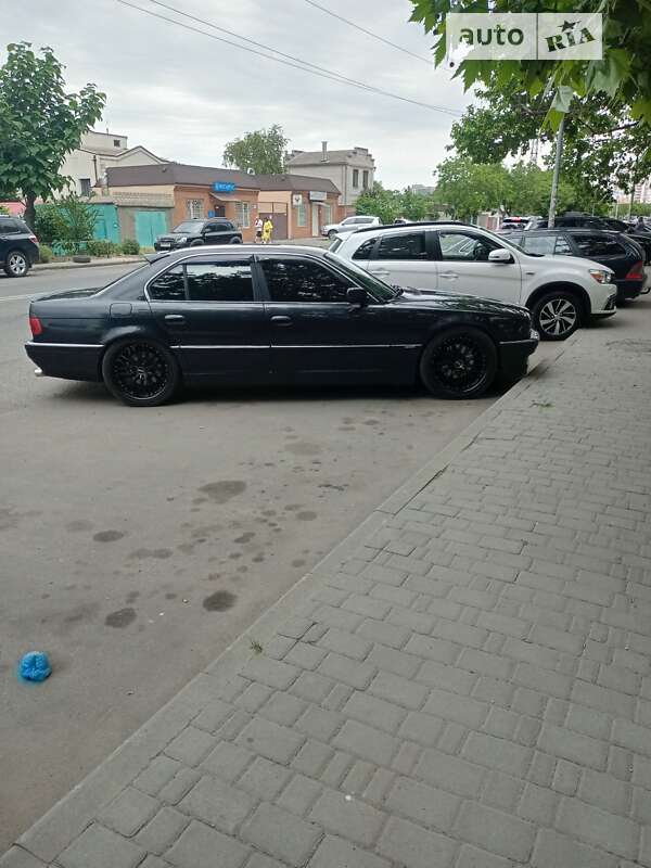 2000 bmw 740