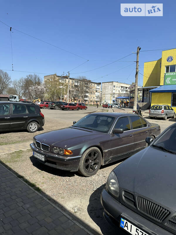 2000 bmw 740i
