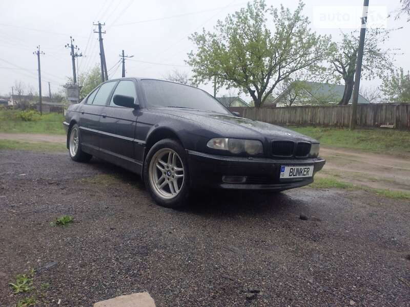 2000 bmw 740i