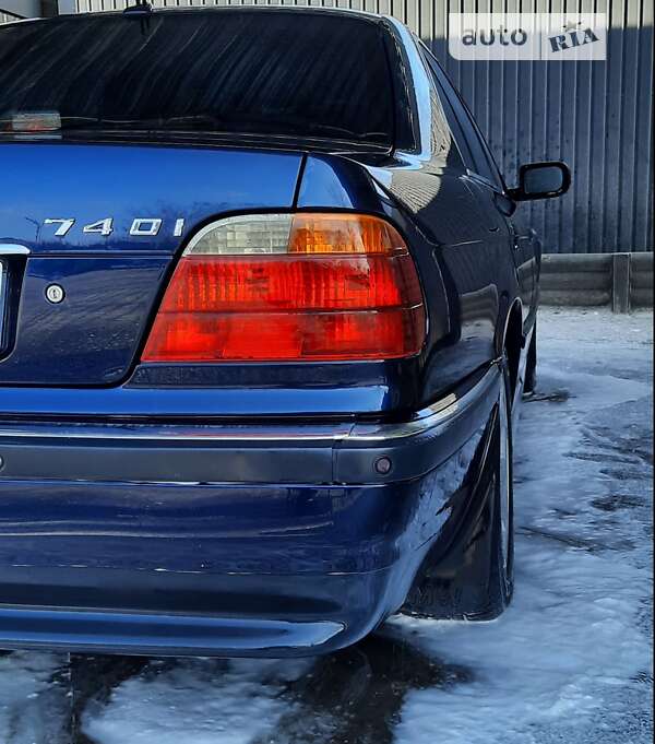 1999 bmw 740i