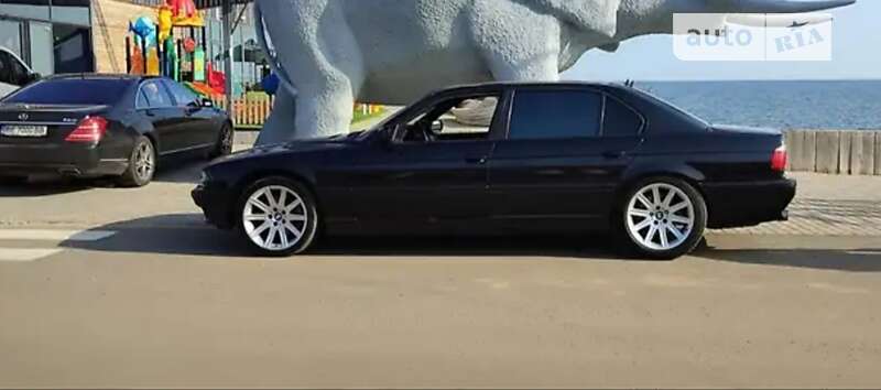 1999 bmw 740i