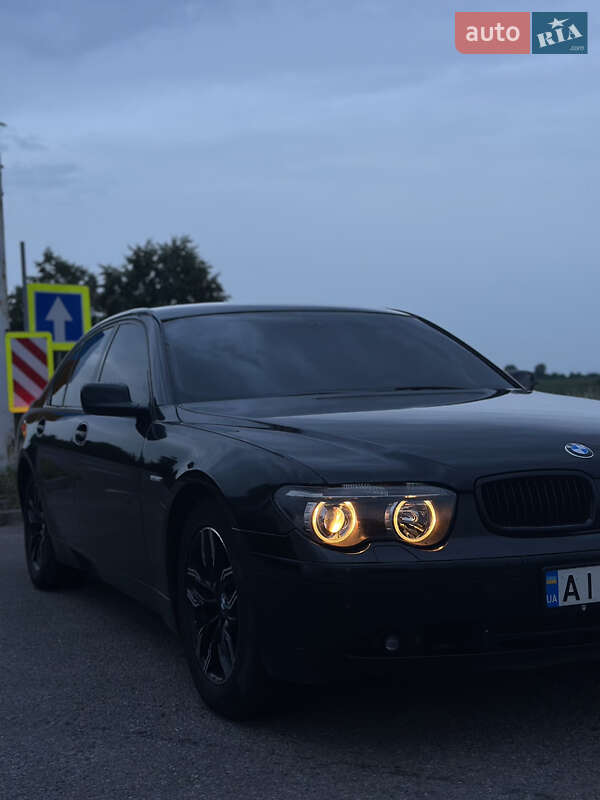 2003 bmw 745i