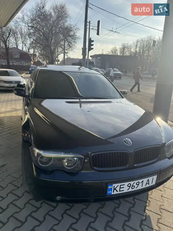 2003 bmw 745i