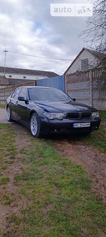 2002 bmw 745i