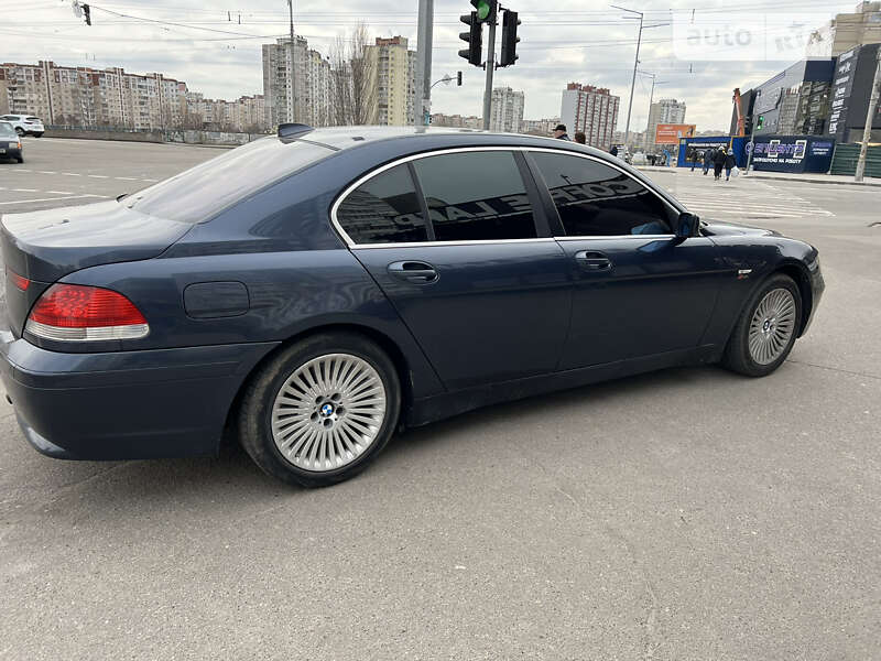 2004 bmw 740