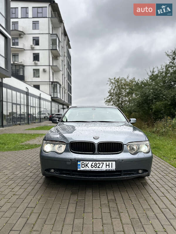 2002 bmw 745i
