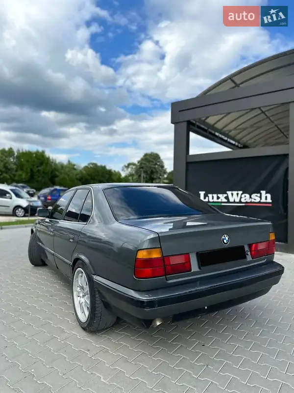 1990 bmw 520i