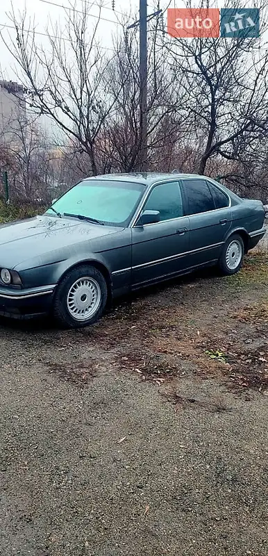 1990 bmw 520i