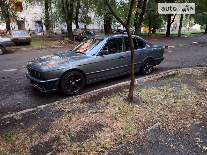 1990 bmw 520
