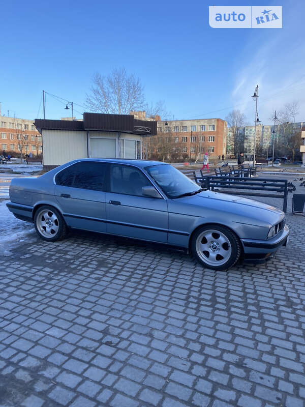 1990 bmw 520i