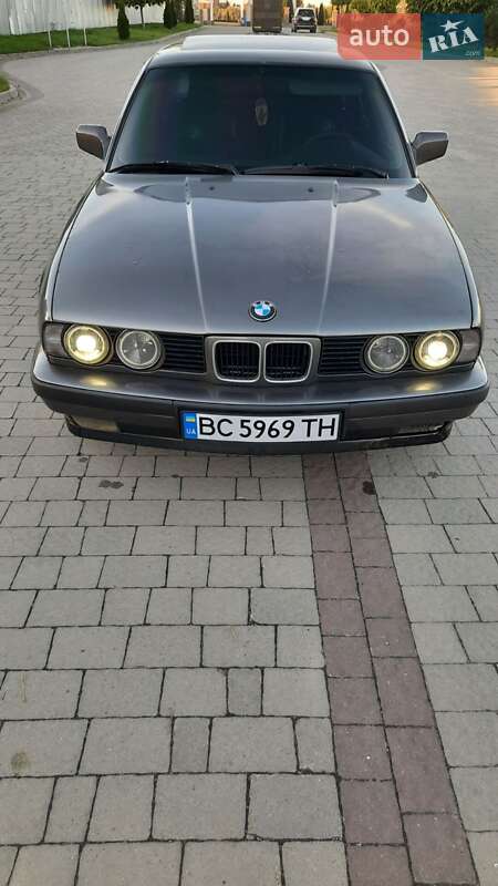 1989 bmw 520i