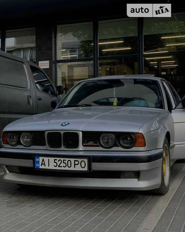 1989 bmw 520