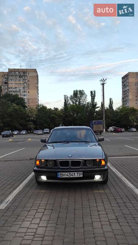 1992 bmw 520i