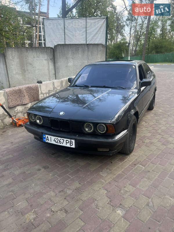 1992 bmw 520i