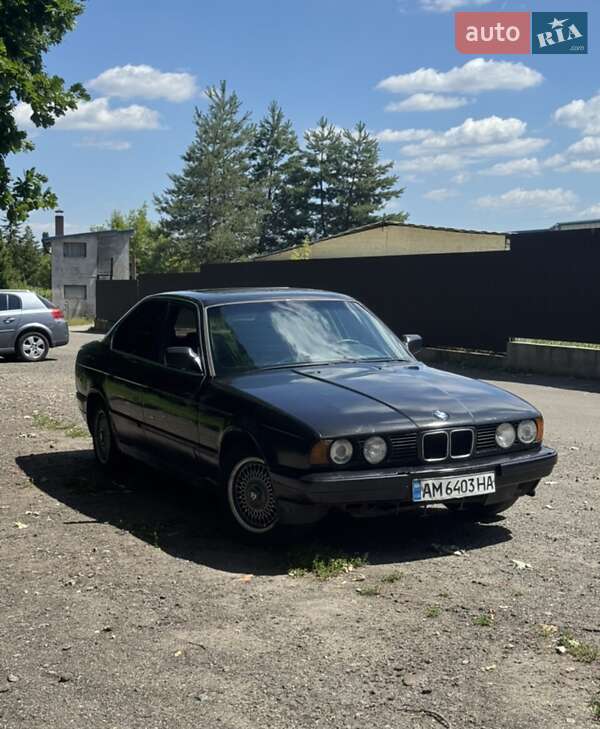 1990 bmw 520i