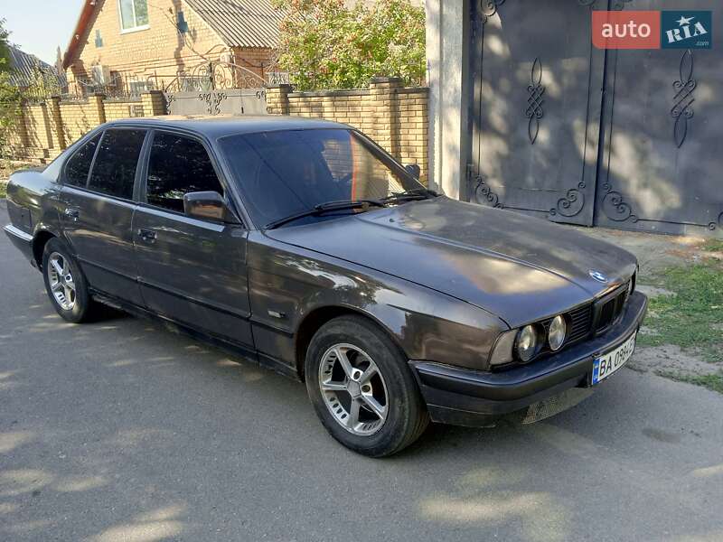 1992 bmw 520i