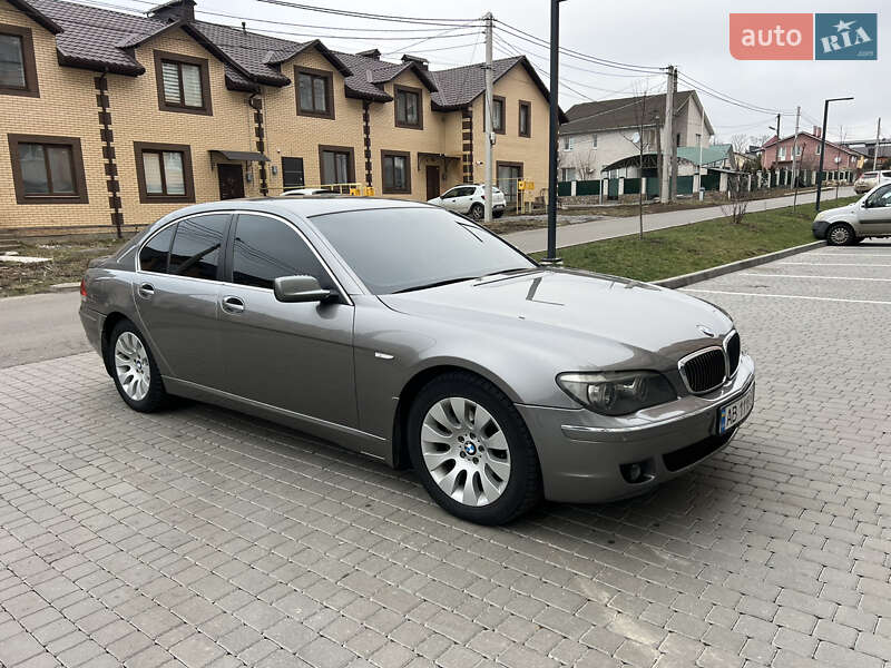 2006 bmw 740i