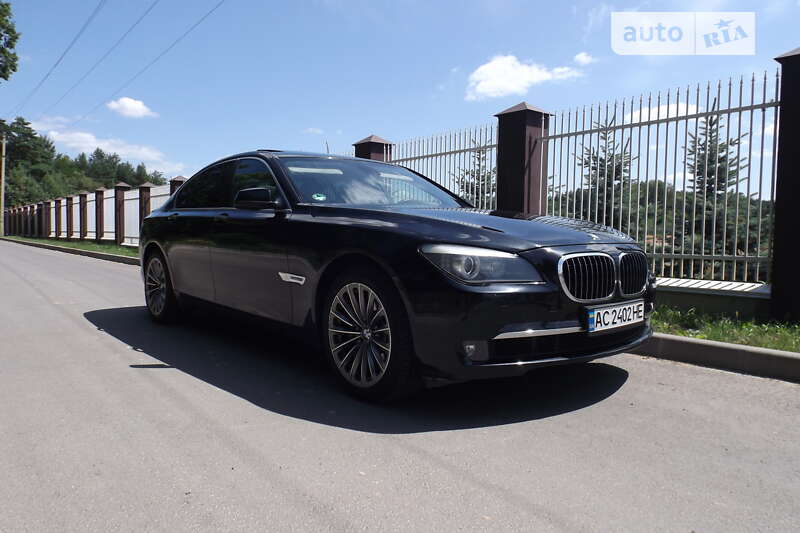 2008 bmw 740i