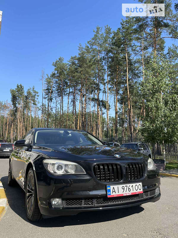 2010 bmw 740i