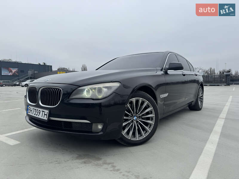 2011 bmw 740i
