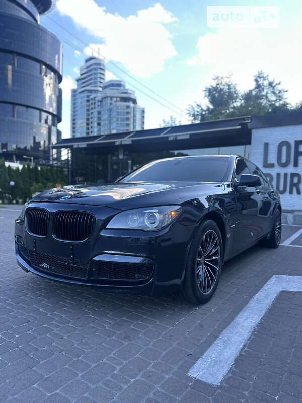 2011 bmw 740