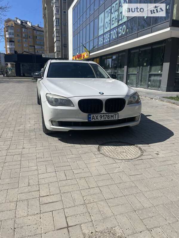 2012 bmw 750 li