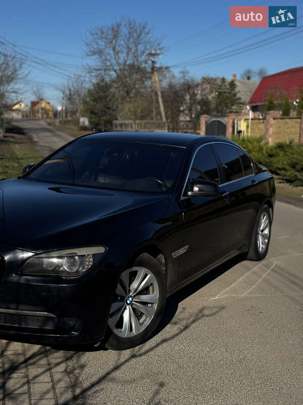 2012 bmw 740 d