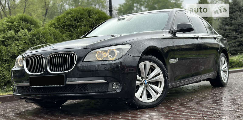2011 bmw 740