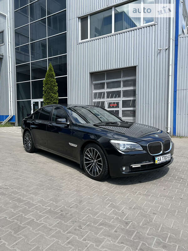 2011 bmw 740 d