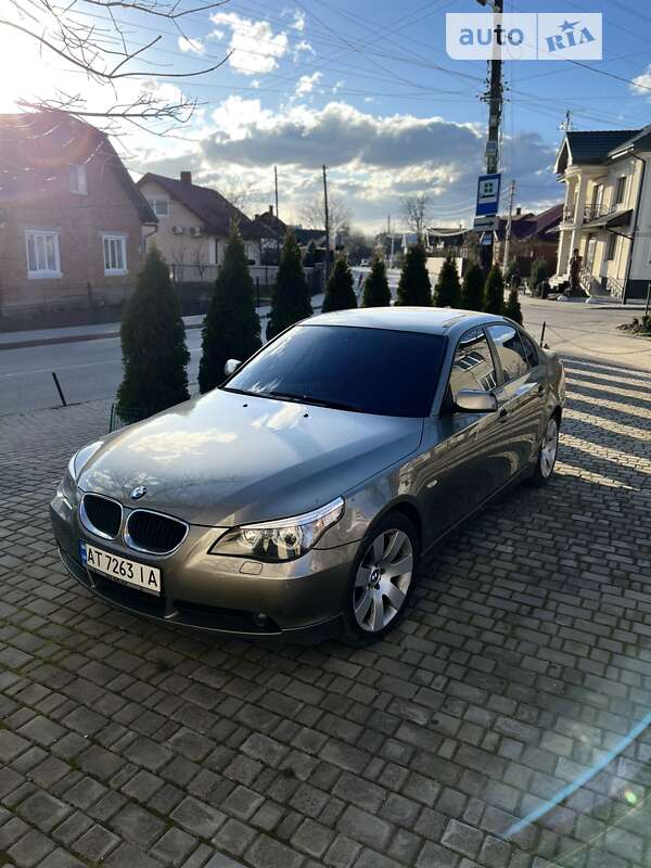 2004 bmw 520i