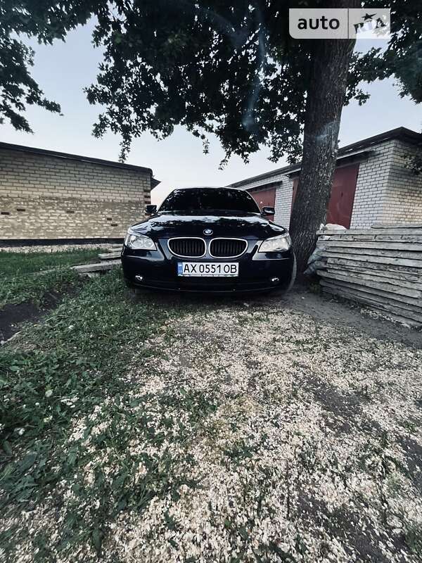 2003 bmw 520i
