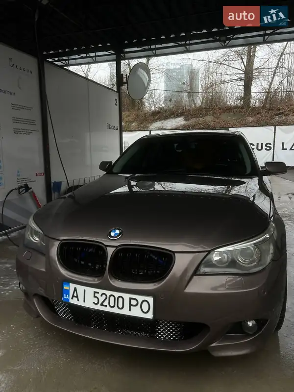 2004 bmw 520i
