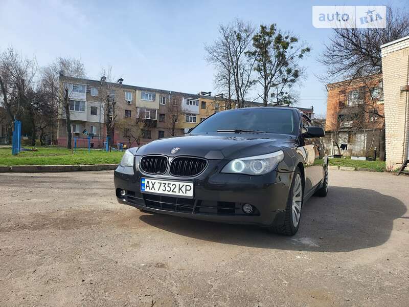 2004 bmw 520i
